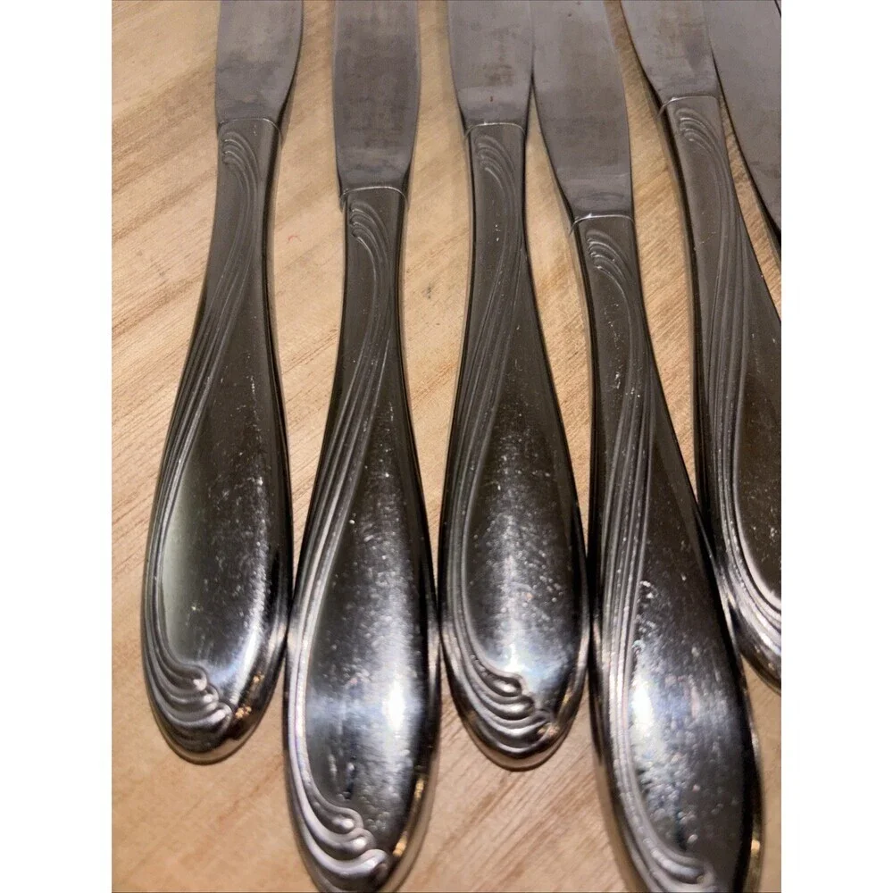 Oneida Camber Stainless Steel Dinner Knives Lot of 8 Silverware Replacement